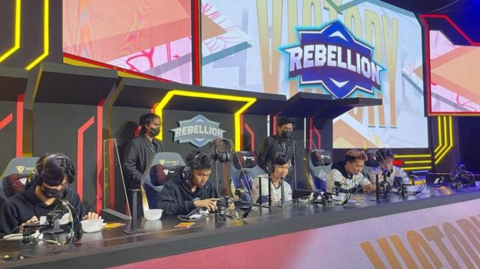 Aura Fire Tampil Ciamik Lawan Rebellion Zion